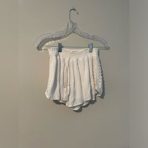 White Cotton Flowy Shorts | XS | Never Worn